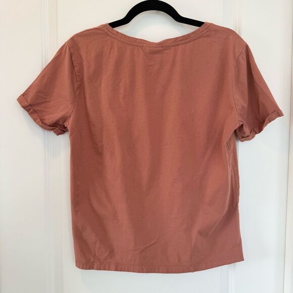 CREAM | Lip Kiss Graphic Tee - Picture 4 of 7